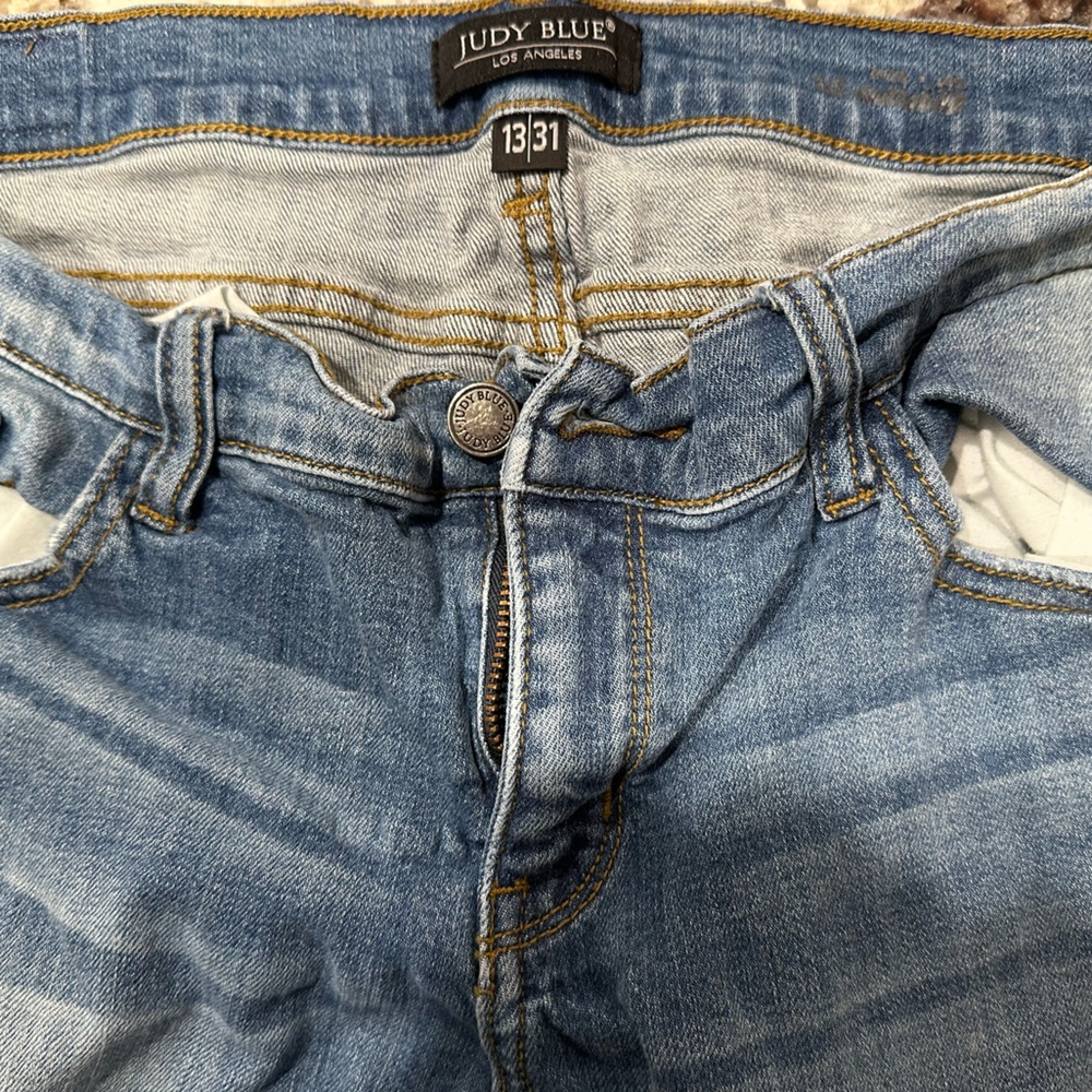 Judy Blue distressed jeans